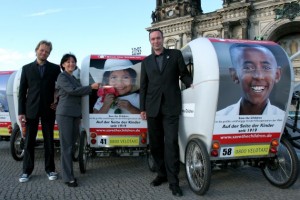 Velotaxi_Save_the_Children_570px Velotaxi_Save_the_Children_570px